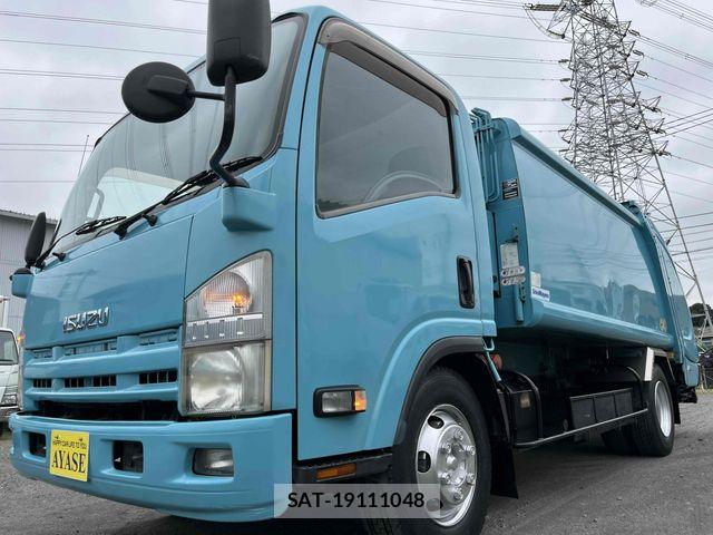 Isuzu ELF TRUCK 2014-08 8335694-0