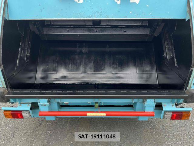 Isuzu ELF TRUCK 2014-08 8335694-6