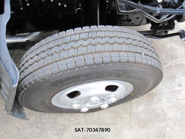 Isuzu ELF TRUCK 2000-10 8335692-17