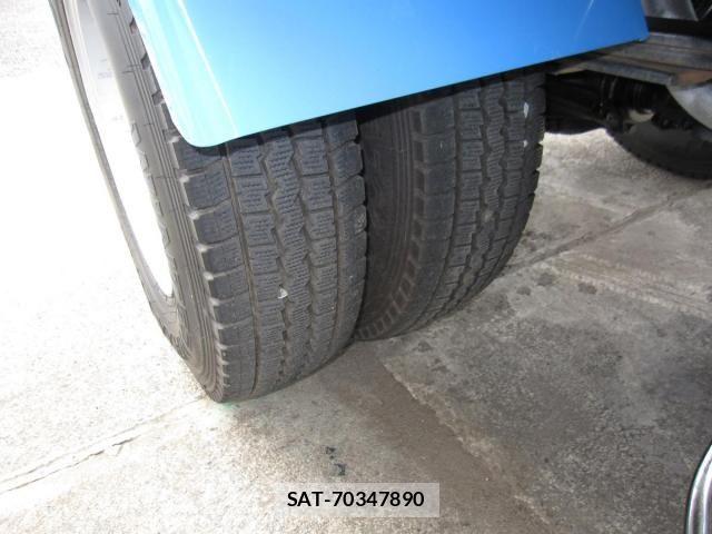 Isuzu ELF TRUCK 2000-10 8335692-18