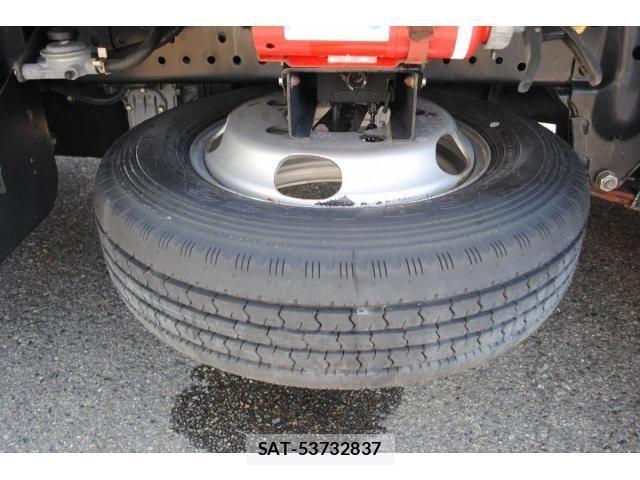 Isuzu ELF TRUCK 2010-05 8335709-19