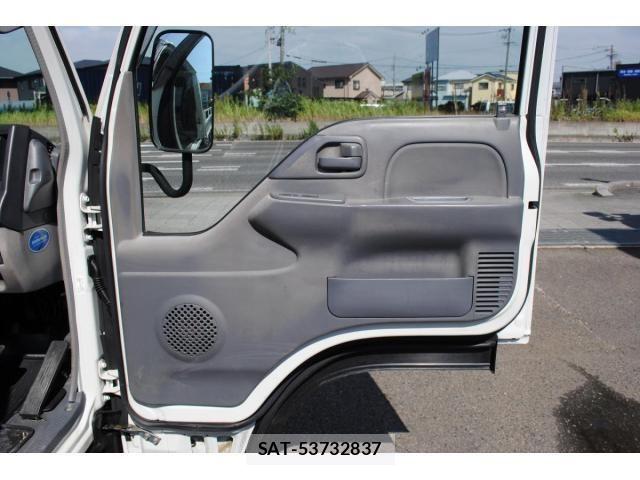 Isuzu ELF TRUCK 2010-05 8335709-24