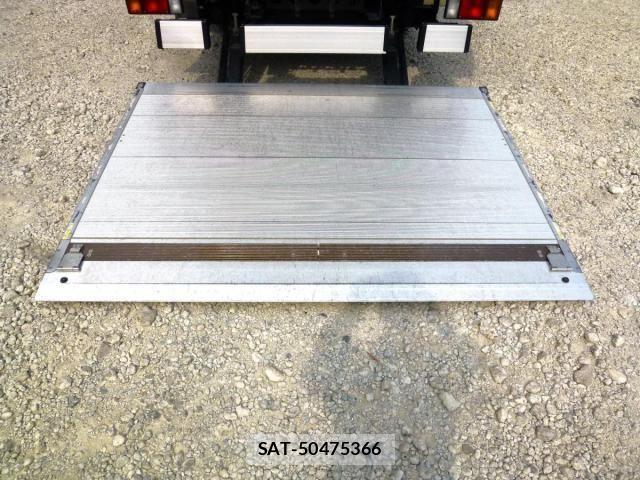 Isuzu ELF TRUCK 2023-06 8335680-16