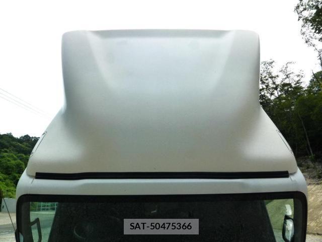 Isuzu ELF TRUCK 2023-06 8335680-6