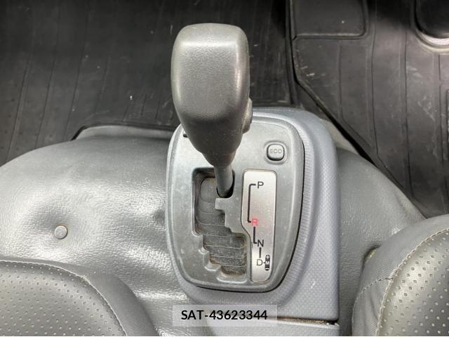 Isuzu ELF TRUCK 2018-06 8335701-18