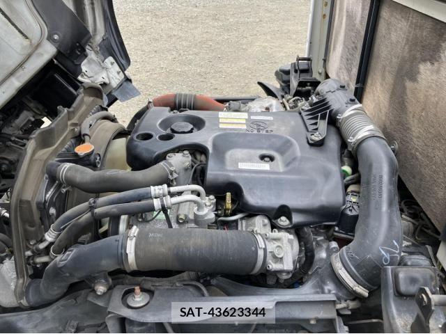 Isuzu ELF TRUCK 2018-06 8335701-20