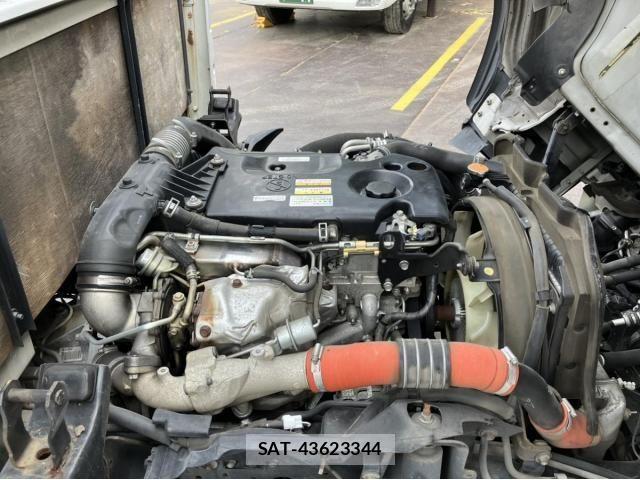 Isuzu ELF TRUCK 2018-06 8335701-21