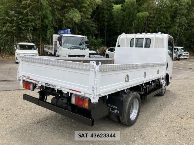 Isuzu ELF TRUCK 2018-06 8335701-3