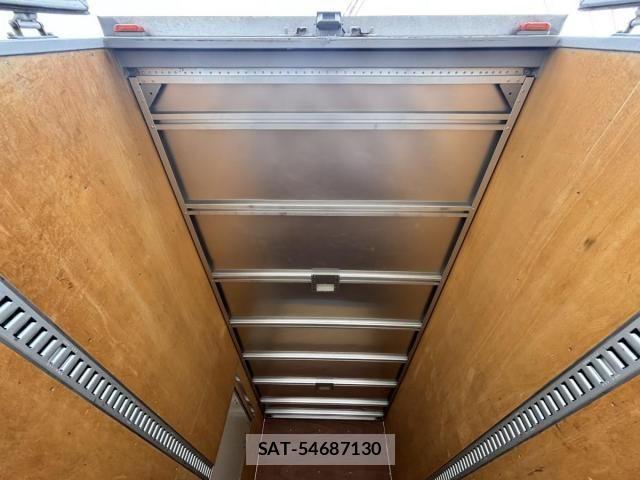 Isuzu ELF TRUCK 2015-06 8335698-17
