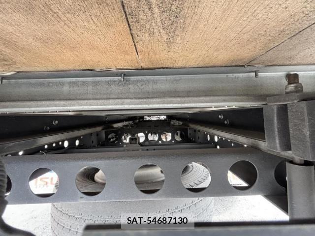 Isuzu ELF TRUCK 2015-06 8335698-19