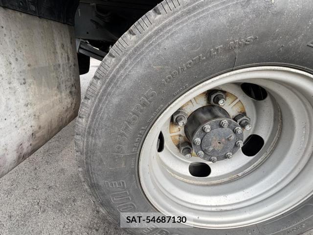 Isuzu ELF TRUCK 2015-06 8335698-23