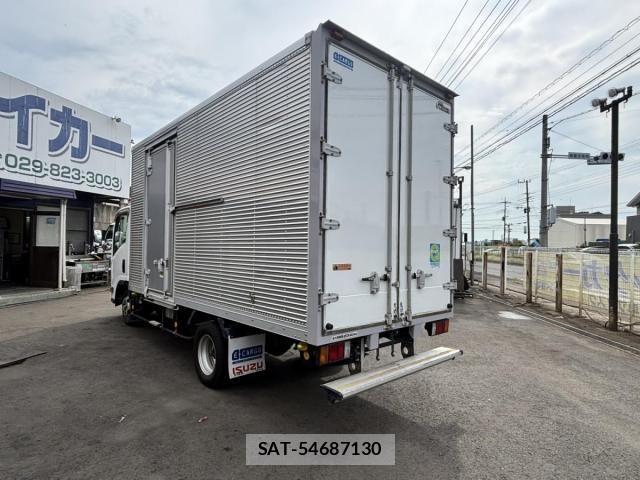 Isuzu ELF TRUCK 2015-06 8335698-6