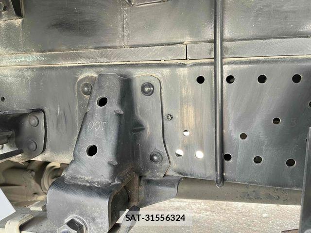 Isuzu ELF TRUCK 2015-12 8335699-27