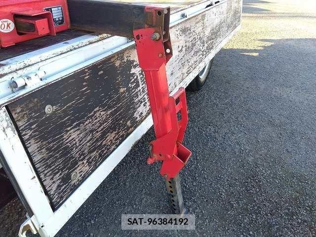 Isuzu ELF TRUCK 2015-08 8335702-10