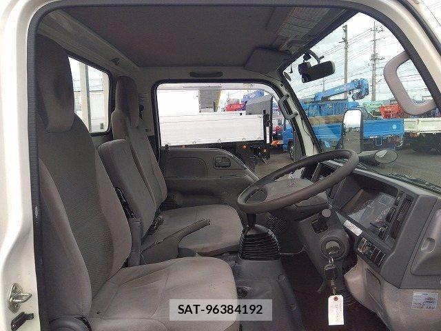 Isuzu ELF TRUCK 2015-08 8335702-13