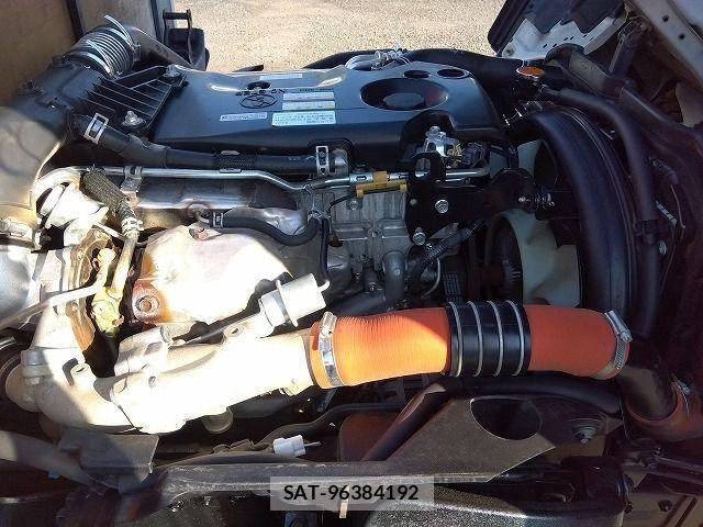 Isuzu ELF TRUCK 2015-08 8335702-17