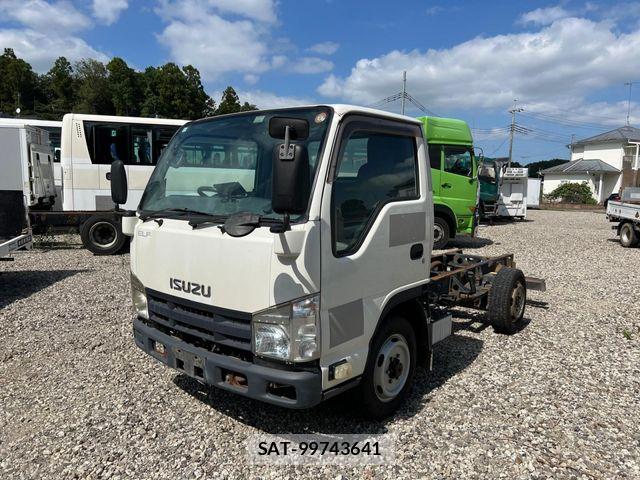Isuzu ELF TRUCK 2013-07 8335713-0