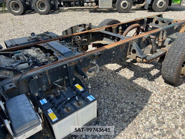 Isuzu ELF TRUCK 2013-07 8335713-17