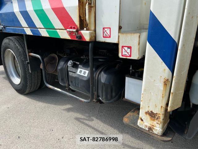 Isuzu ELF TRUCK 2007-09 8335090-15