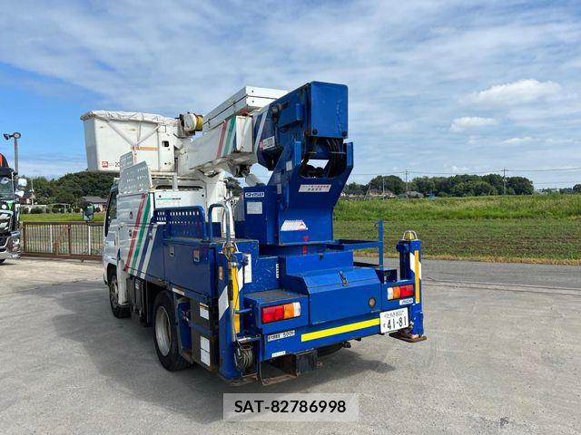 Isuzu ELF TRUCK 2007-09 8335090-4