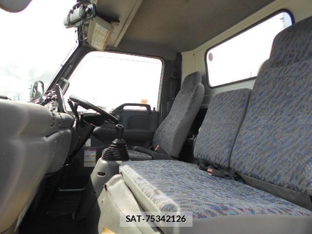 Isuzu ELF TRUCK 2003-03 8335684-17