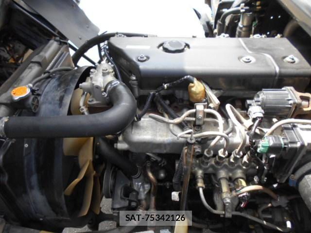Isuzu ELF TRUCK 2003-03 8335684-18