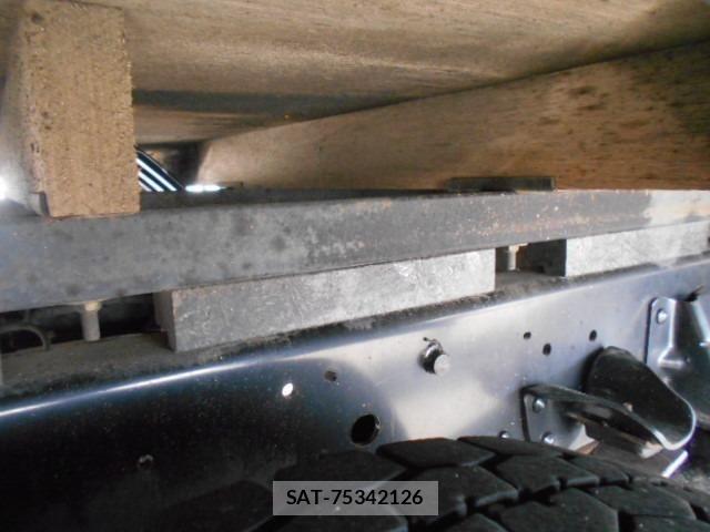 Isuzu ELF TRUCK 2003-03 8335684-20