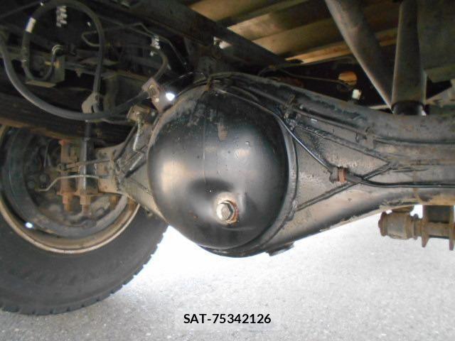 Isuzu ELF TRUCK 2003-03 8335684-22