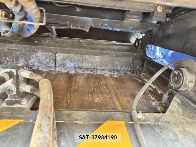 Isuzu ELF TRUCK 2017-11 8335688-14