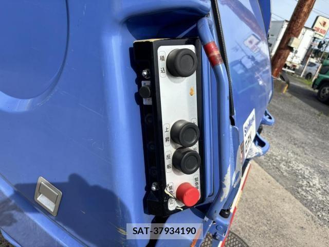 Isuzu ELF TRUCK 2017-11 8335688-15