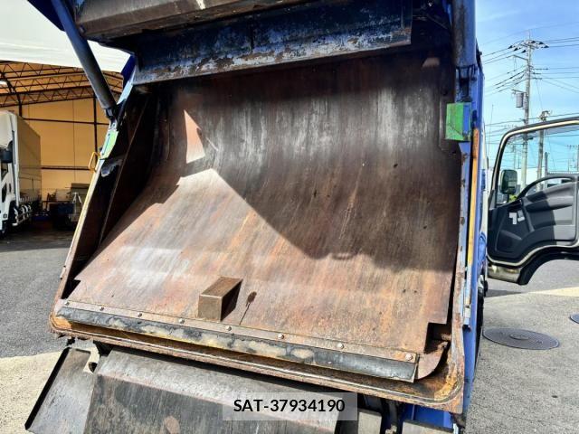 Isuzu ELF TRUCK 2017-11 8335688-24