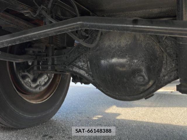 Isuzu ELF TRUCK 2012-08 8335682-16