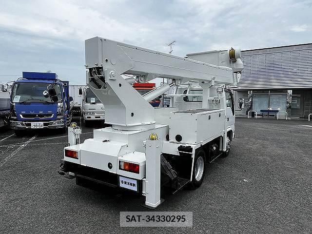 Isuzu ELF TRUCK 2000-09 8335705-2