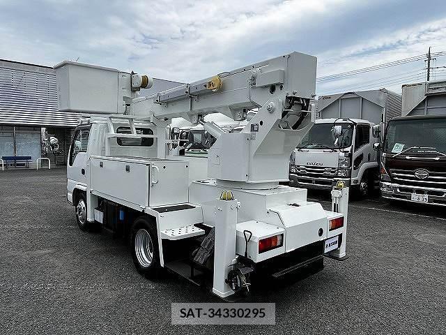 Isuzu ELF TRUCK 2000-09 8335705-3