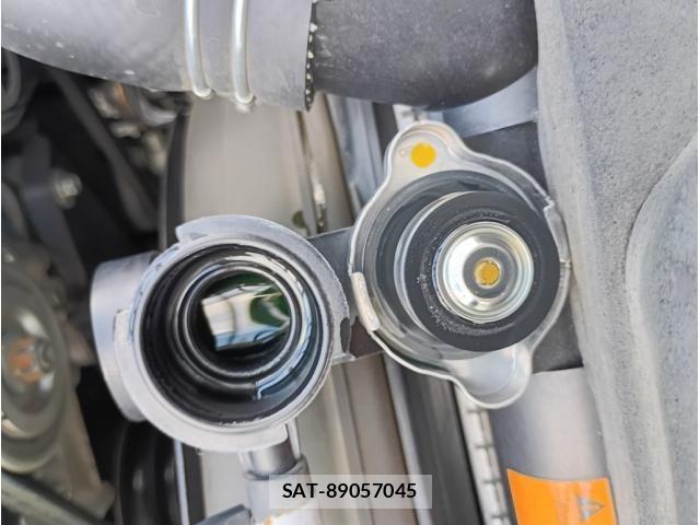 Isuzu ELF TRUCK 2014-12 8354385-11