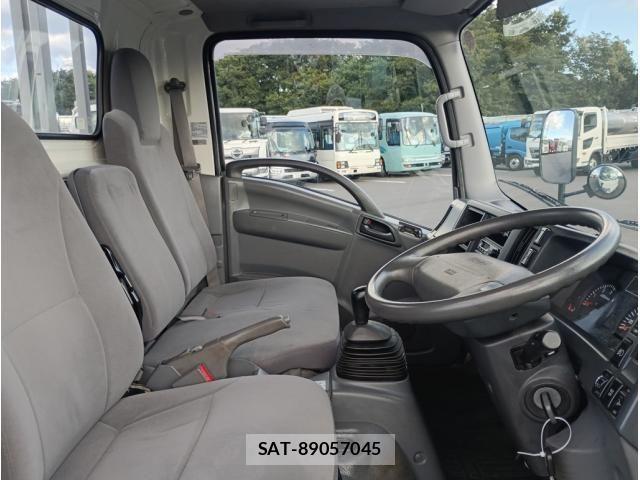 Isuzu ELF TRUCK 2014-12 8354385-19