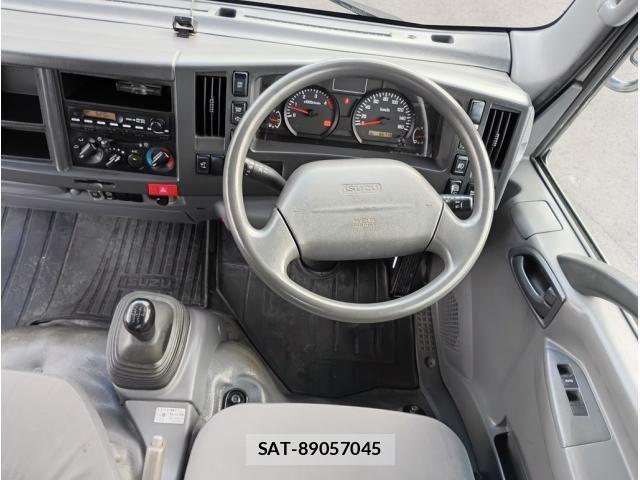 Isuzu ELF TRUCK 2014-12 8354385-21