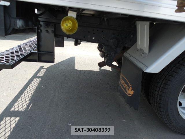 Isuzu ELF TRUCK 2017-11 8354389-10