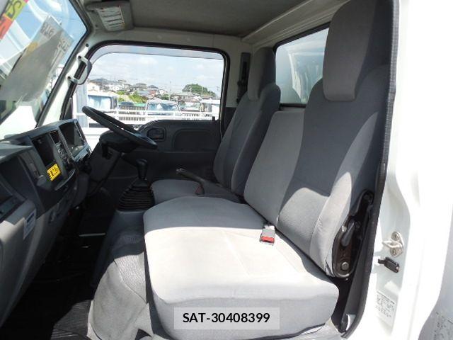 Isuzu ELF TRUCK 2017-11 8354389-18