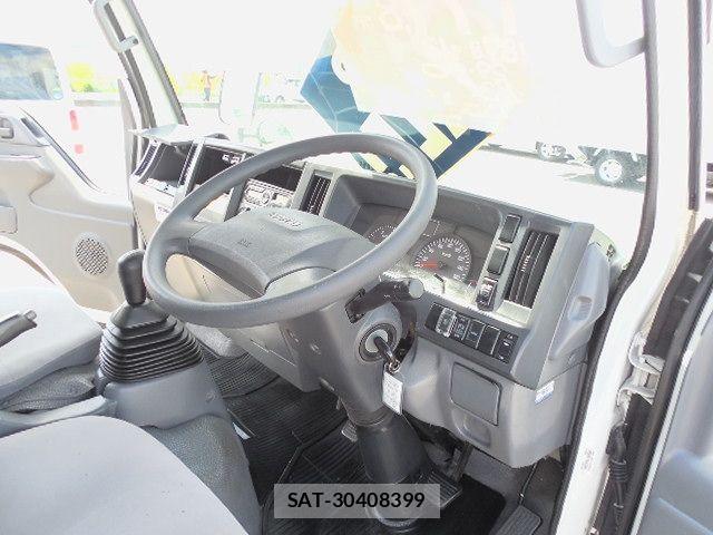 Isuzu ELF TRUCK 2017-11 8354389-20