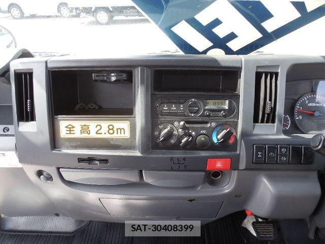Isuzu ELF TRUCK 2017-11 8354389-24