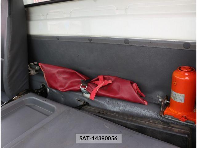 Isuzu ELF TRUCK 2012-05 8354386-29