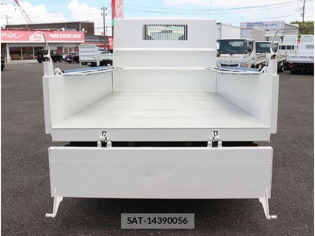 Isuzu ELF TRUCK 2012-05 8354386-7
