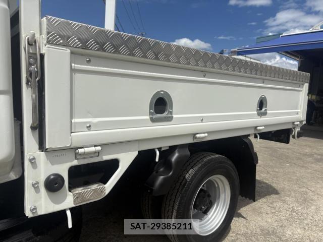 Isuzu ELF TRUCK 2012-03 8354387-26