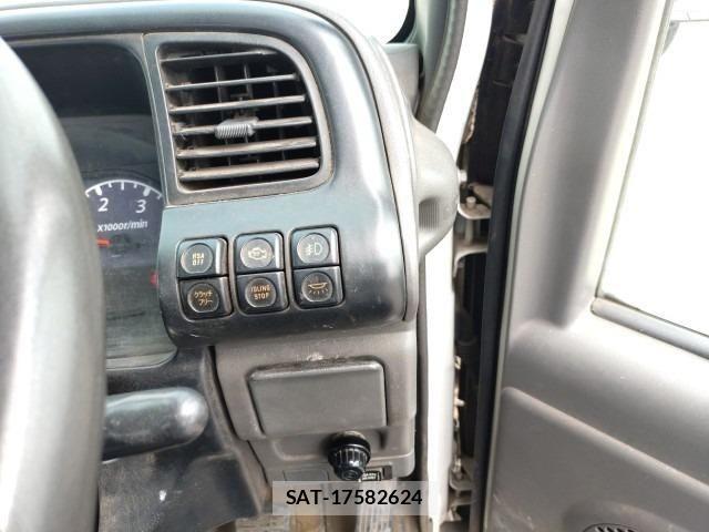 Isuzu ELF TRUCK 2004-03 8354391-10