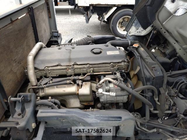 Isuzu ELF TRUCK 2004-03 8354391-17