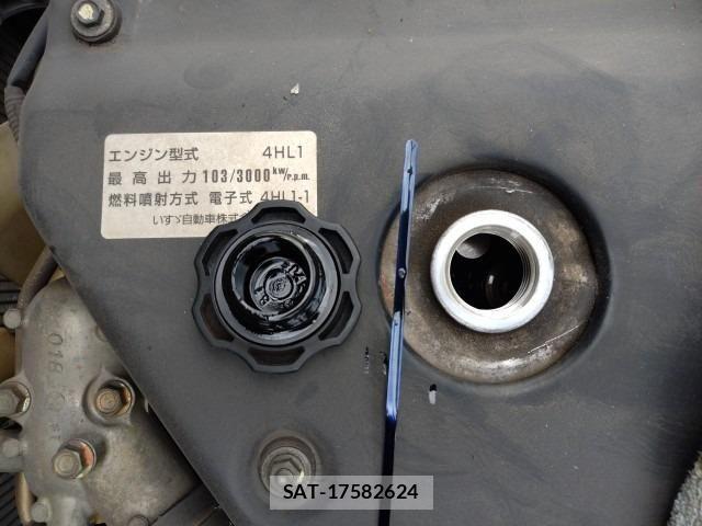 Isuzu ELF TRUCK 2004-03 8354391-26