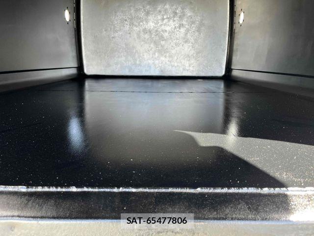 Isuzu ELF TRUCK 2015-07 8354378-11