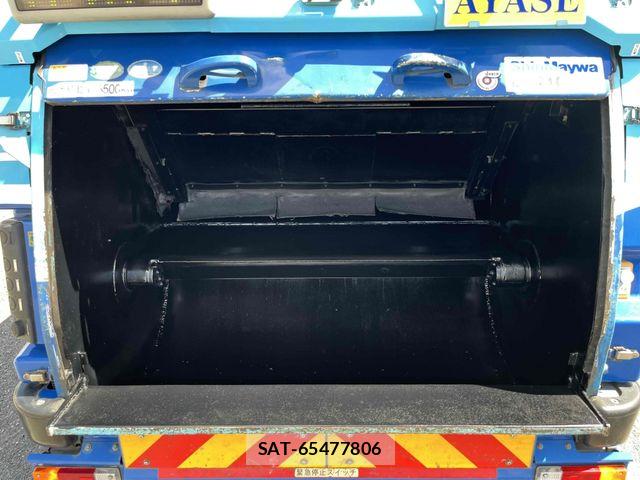 Isuzu ELF TRUCK 2015-07 8354378-7
