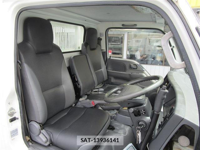 Isuzu ELF TRUCK 2013-12 8365742-13